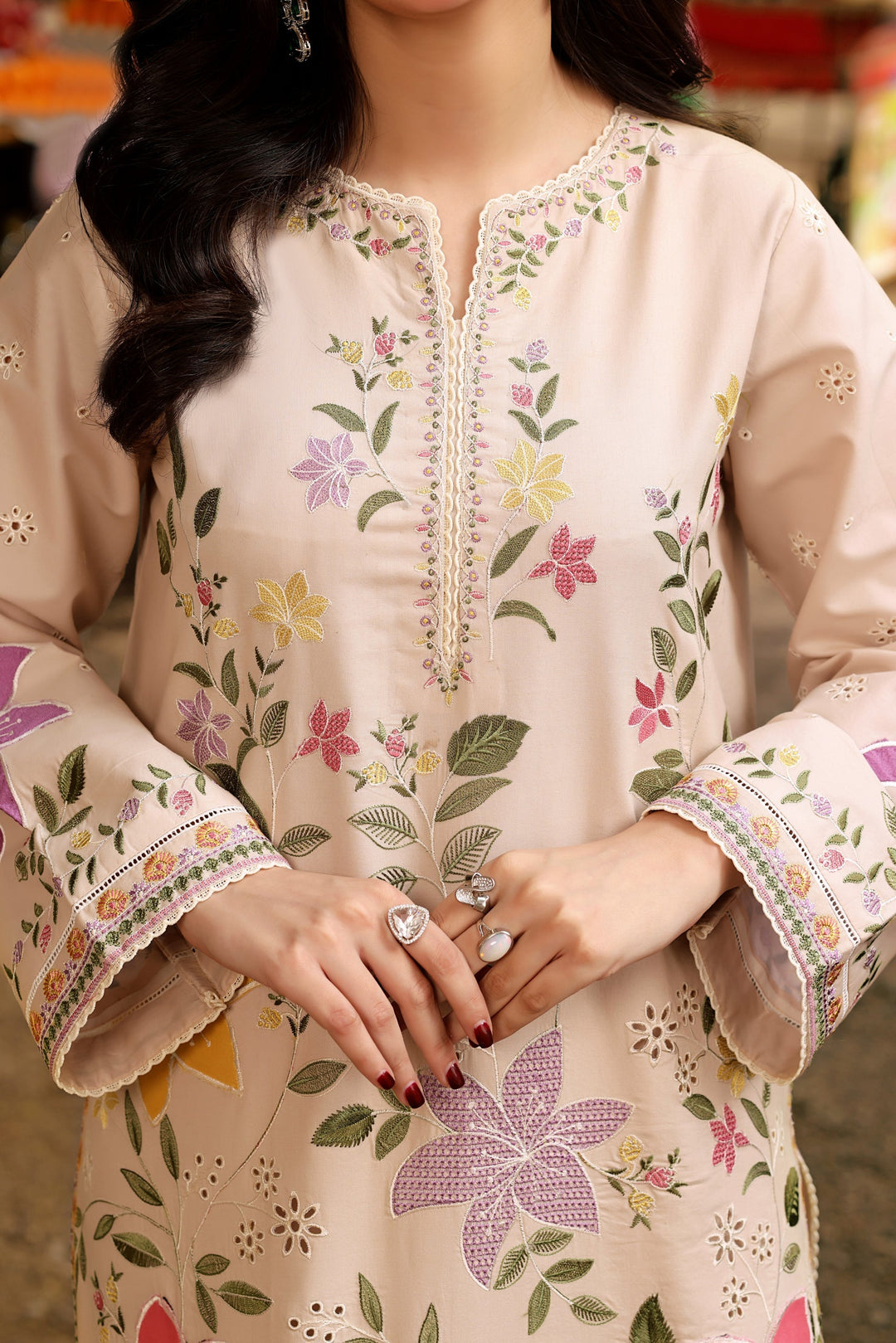 FLOWER  EMBROIDERY 3 PIECE SUIT