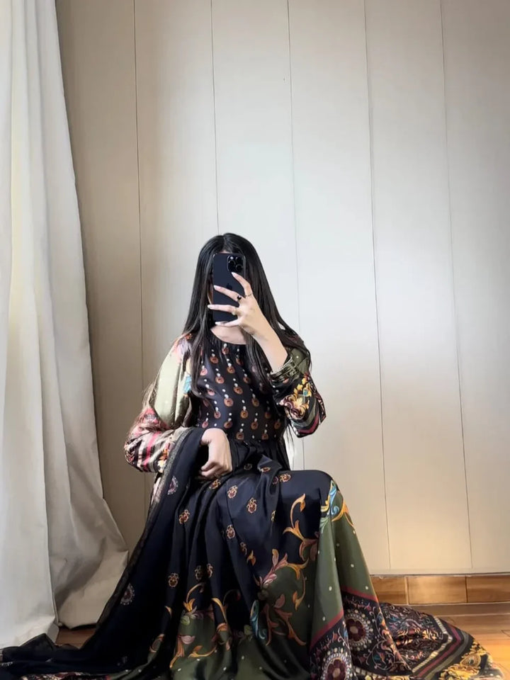 Falak Maxi ( MAXI AND DUPATA).