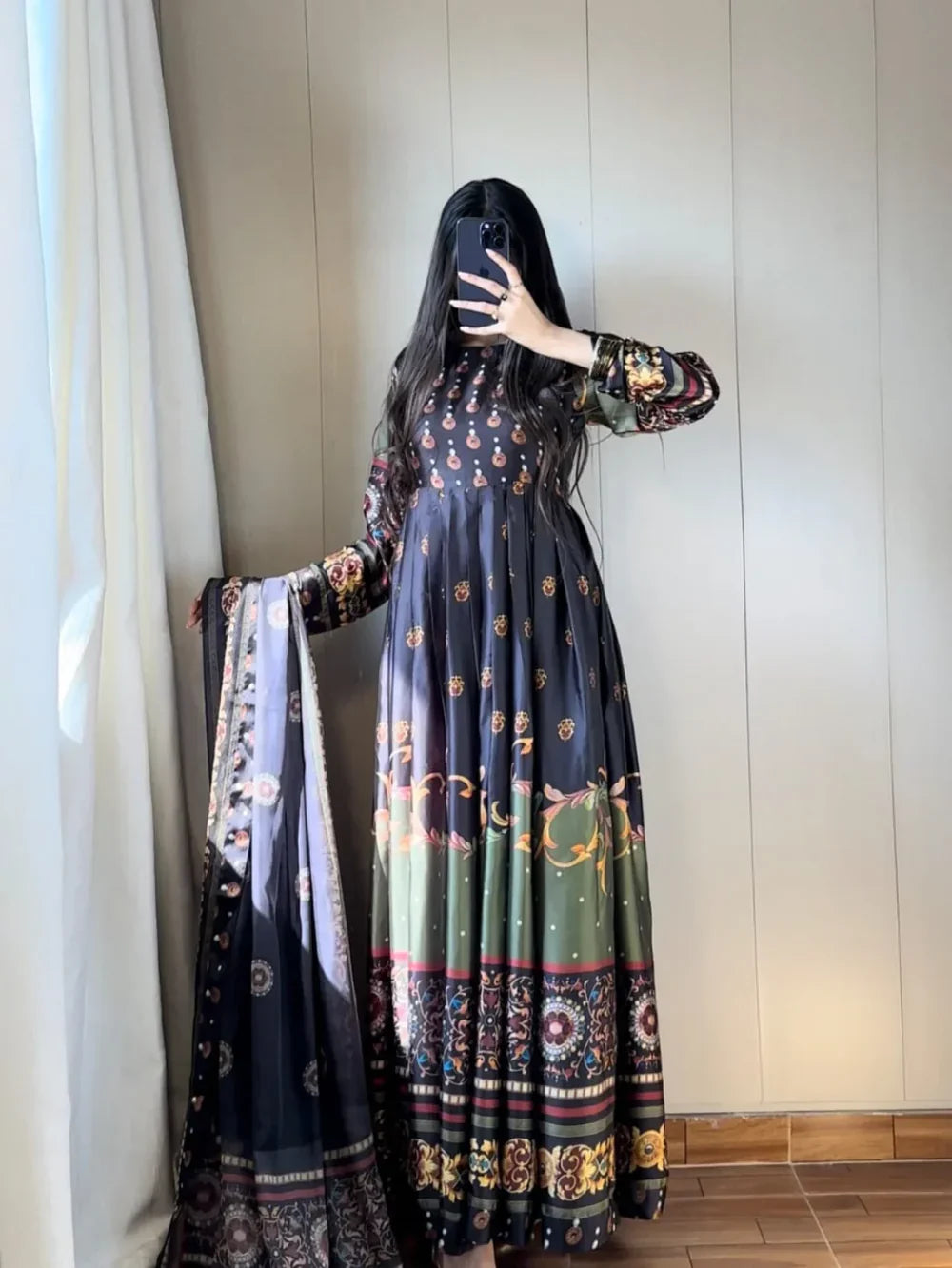 Falak Maxi ( MAXI AND DUPATA).