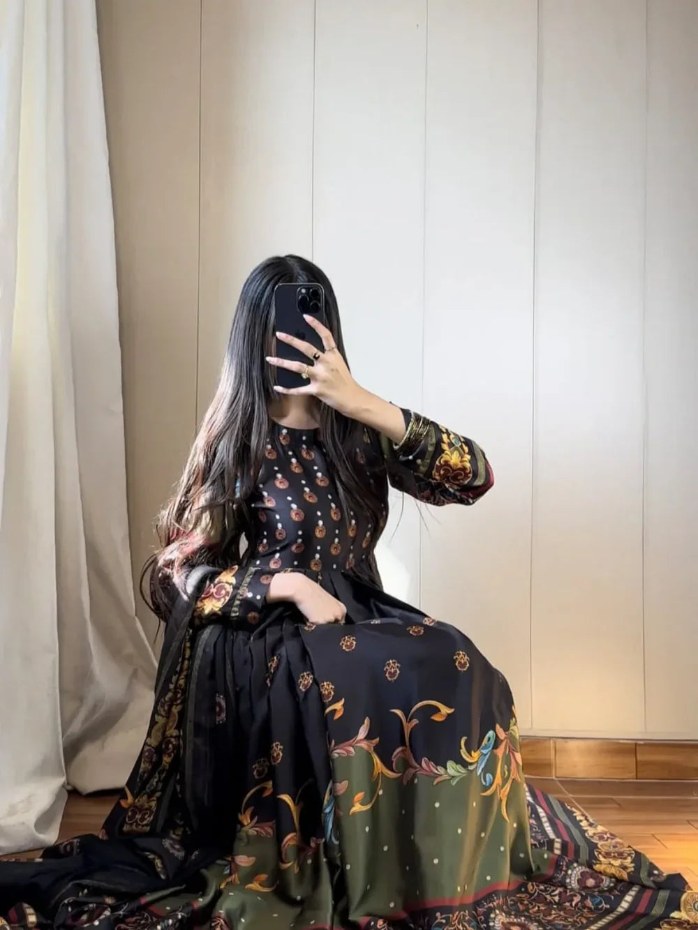 Falak Maxi ( MAXI AND DUPATA).