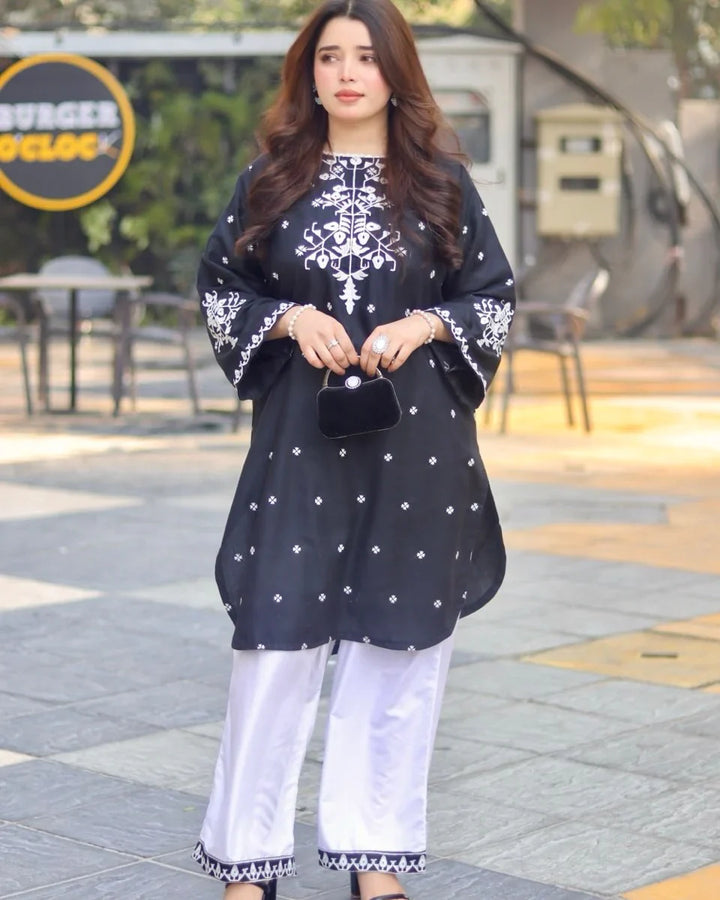 Black Pearl Emb 2Pc