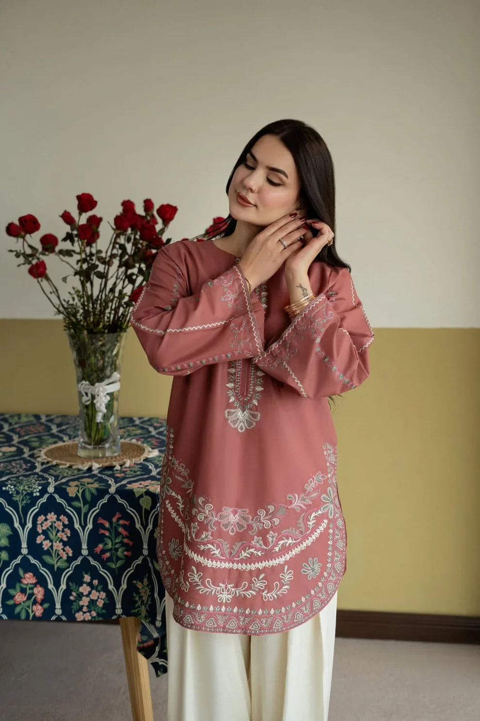 KASHMIRI 2 PC SUIT