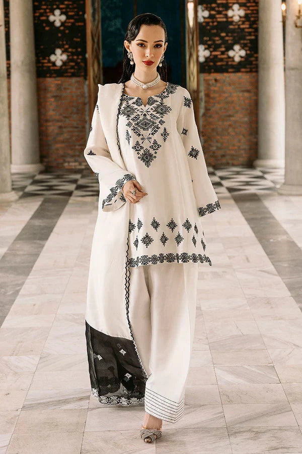 Dananeer Embroidered 3Pc