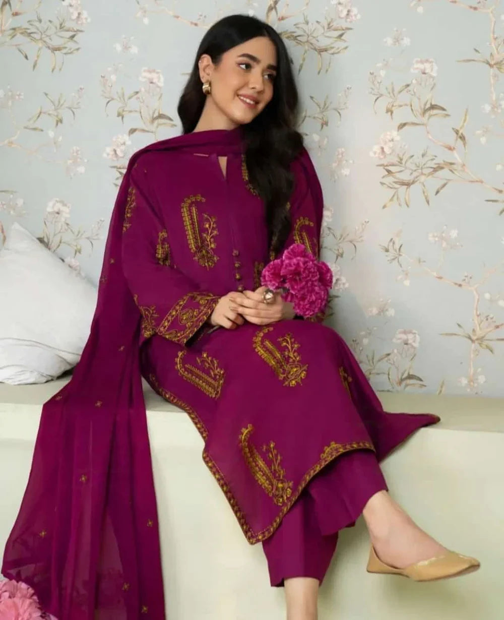 Amber Embroidered 2Pc